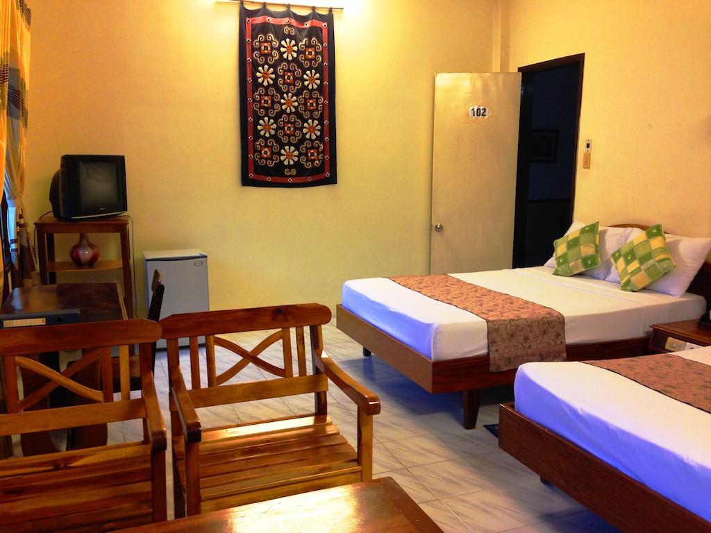 Dong Loi Hotel Huế Phòng bức ảnh